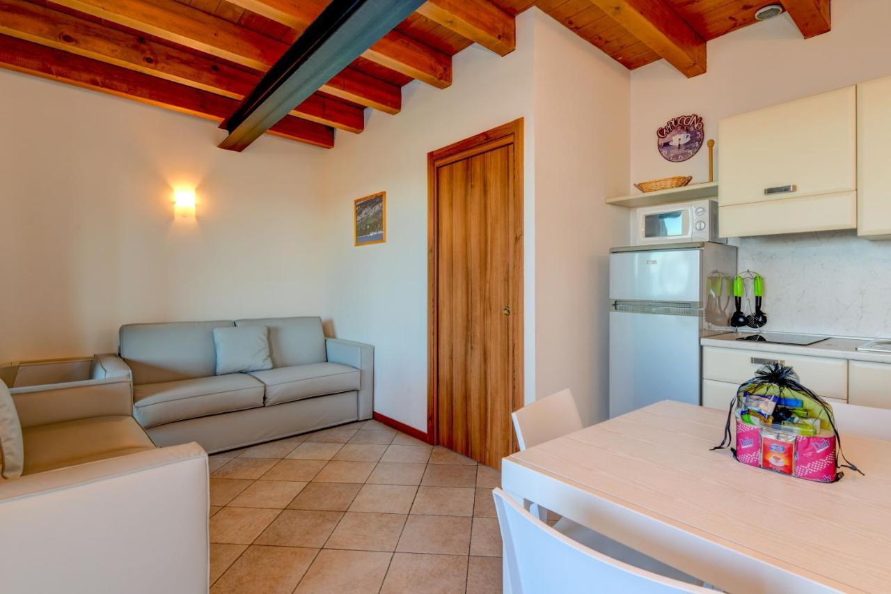 Relais Rosa Dei Venti -Ciao Vacanze- Aparthotel Moniga del Garda Esterno foto